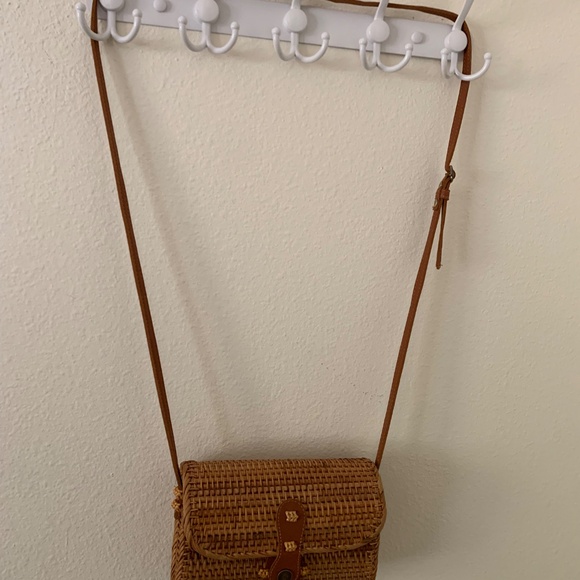 NEO Clutch Wallet Straw Bag - Picture 3 of 3